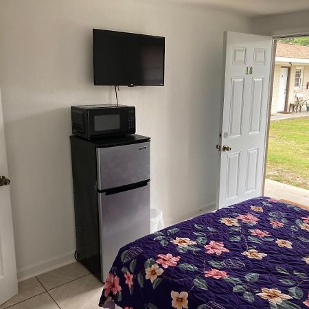 Riviera Motor Lodge Atlantic Beach Экстерьер фото