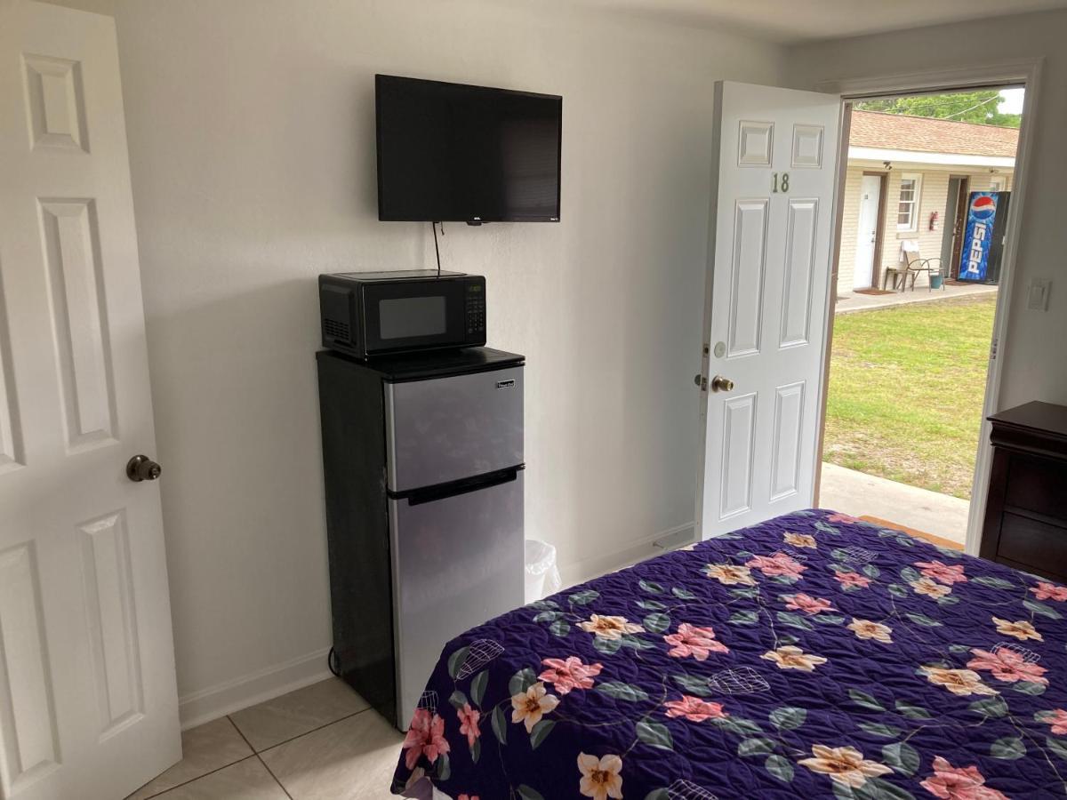 Riviera Motor Lodge Atlantic Beach Экстерьер фото