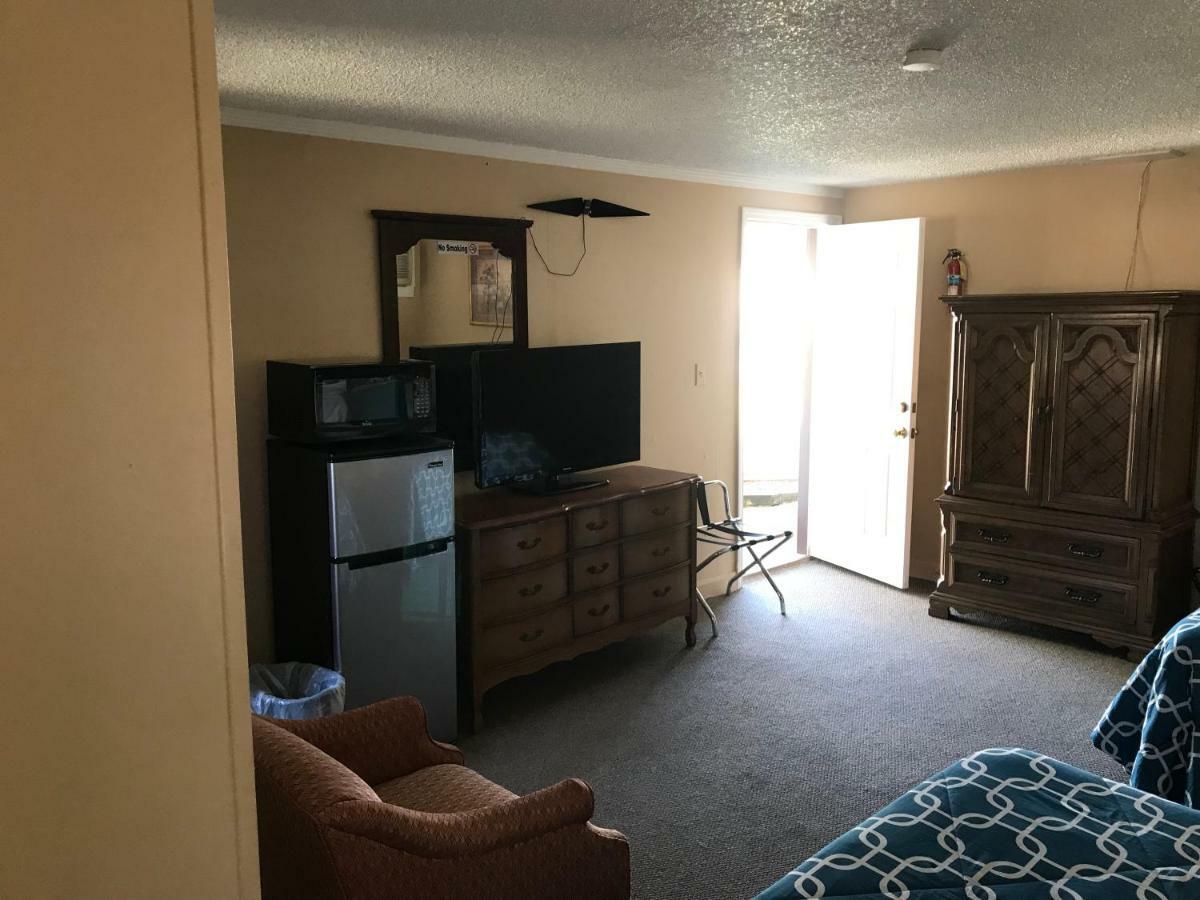 Riviera Motor Lodge Atlantic Beach Экстерьер фото